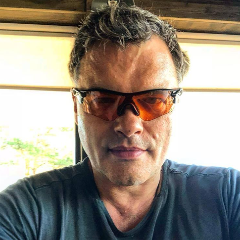 Евгений Дятлов: «Я, как котлета на разделочной доске, разбит на множество проектов»