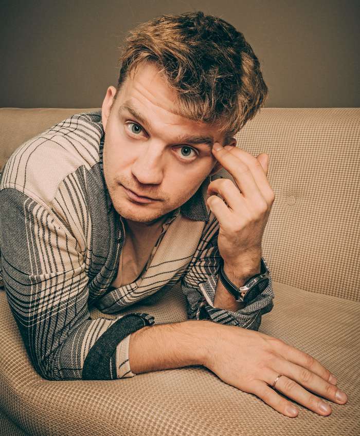 У нас состоялся разговор, я сказал: «Мы столько времени вместе, по идее, пора жениться, но я не хочу». Подумал и предложил расстаться