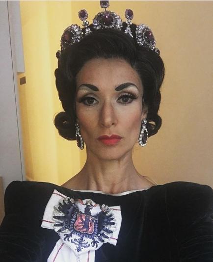 «Мать песчаных змеек» из «Игры престолов» больна коронавирусом