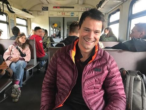 Козловский выложил фото с новорожденной дочкой