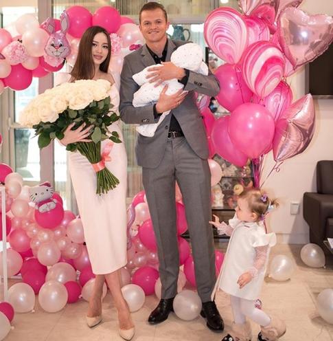 Тарасов рассекретил имя третьей дочери