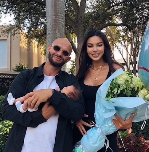 «Лучше пусть будет только мама, чем такое»: Самойлова официально объявила о разводе с Джиганом