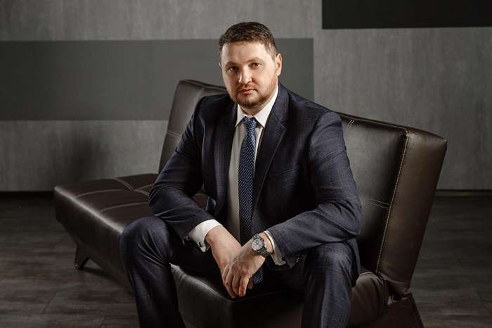 Антон Пивоваров