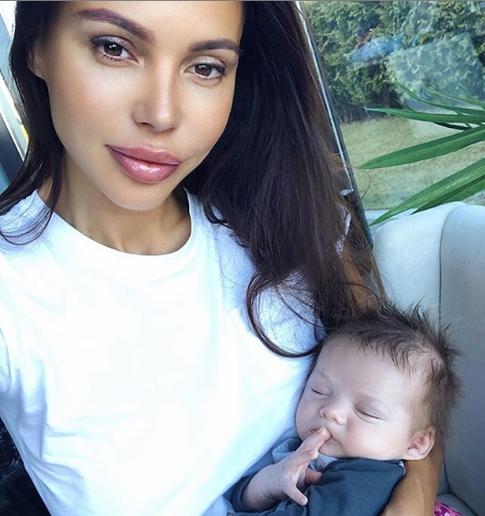 Самойловой грозит арест в случае неуплаты штрафов за нарушения ПДД