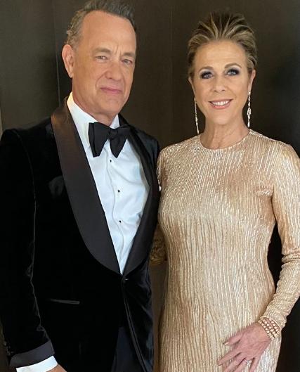 Том Хэнкс и Рита Уилсон стали донорами плазмы