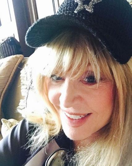 Пугачева поделилась селфи после дня рождения