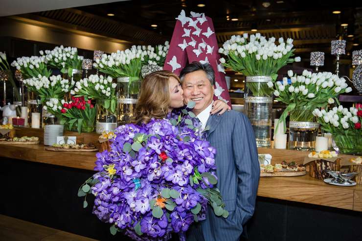 Анита Цой с мужем Сергеем