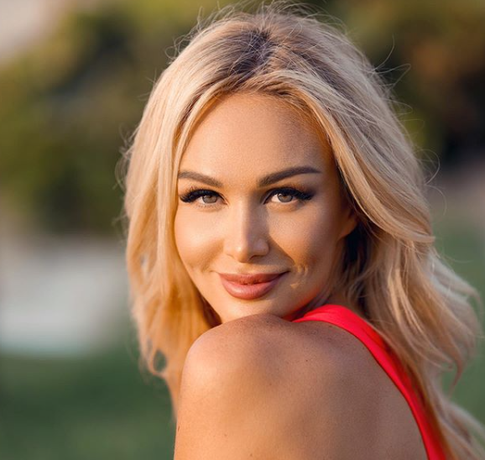 Лопырева поделилась видео с подросшим сыном