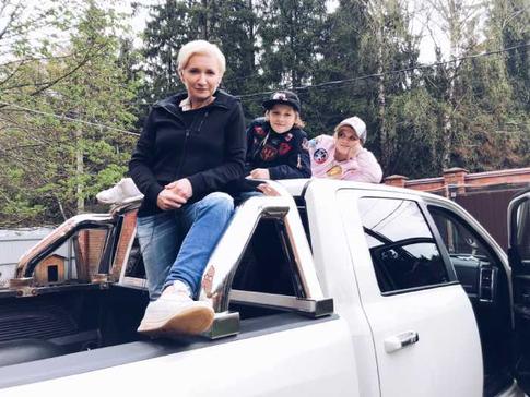 Дети Дианы Арбениной сбежали из самоизоляции