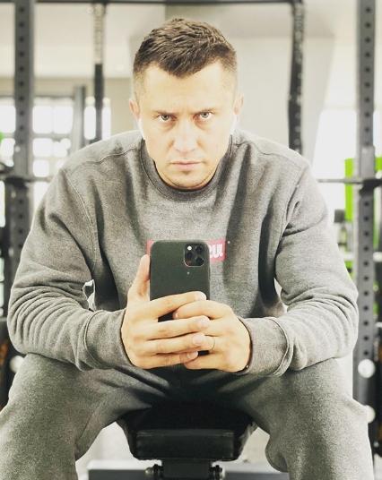 В Сети обсуждают свежее селфи Прилучного