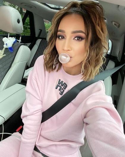 Бузова трогательно призналась в любви Успенской