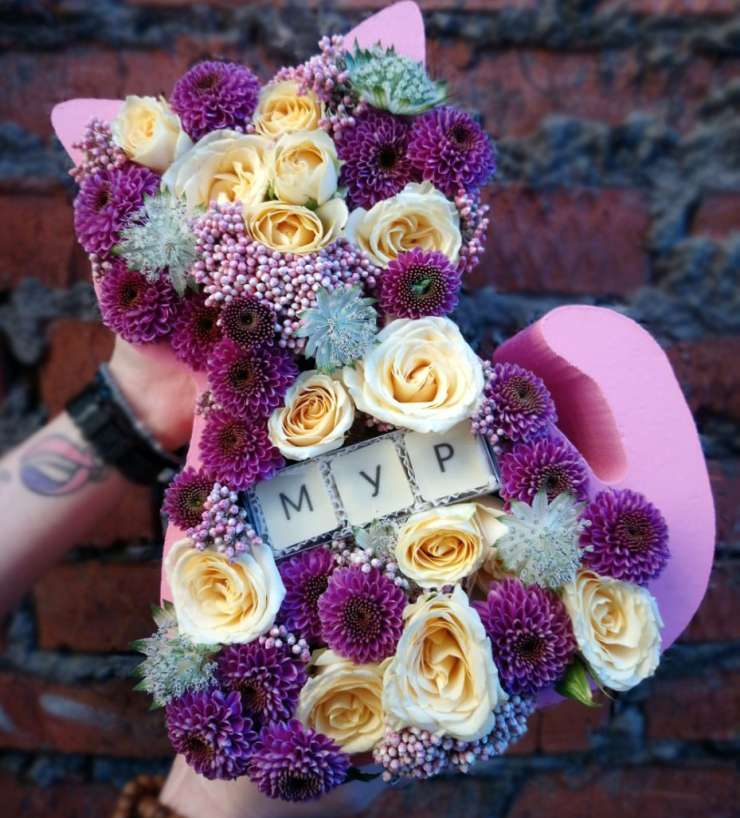 Цветочно-шоколадная композиция Цветочно-шоколадная композиция