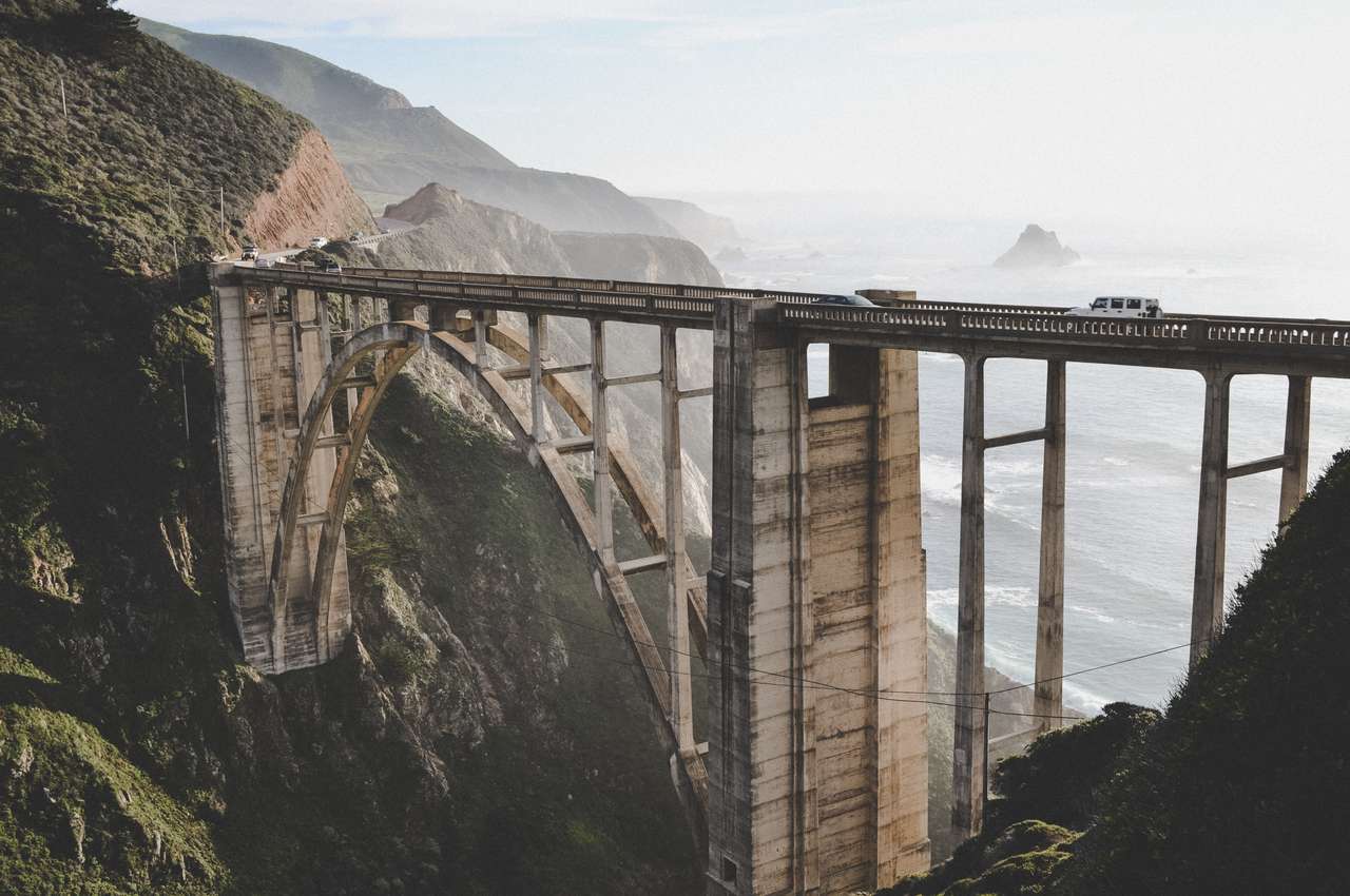 когда вы устали от памятников, пора обратить внимание на другие сооружения