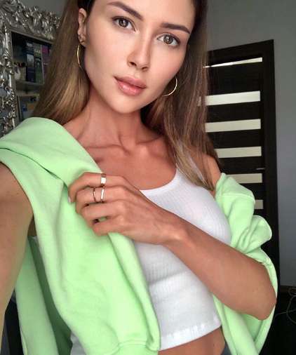 Анна Заворотнюк