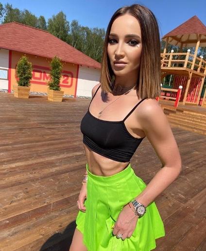 Бузова вела шоу в нетрезвом виде