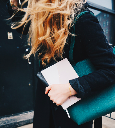 Мешают ли богатство и карьера личному счастью