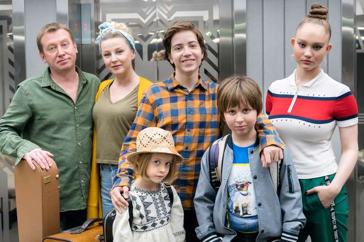 Ольга Медынич и Михаил Трухин в сериале стали многодетными родителями