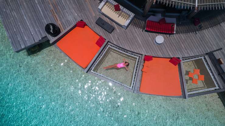 обновляйте слой крема каждые пару часов