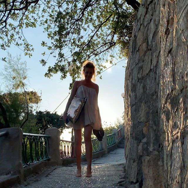 Квартира звезды расположена всего в 15 минутах ходьбы до моря