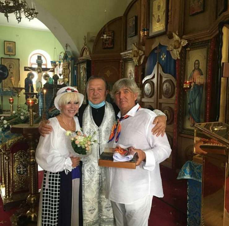 Незадолго до кончины Валентина Легкоступова вышла замуж и обвенчалась со своим мужем Юрием Фирсовым
