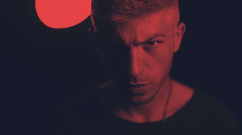 Злость не должна выплескиваться на окружающих