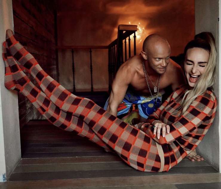 Вместе с Митей они недолго пробыли вместе