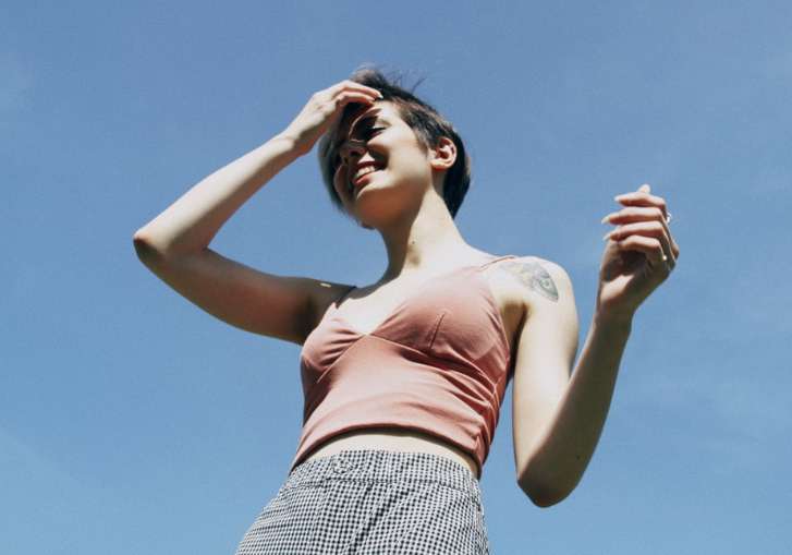 Бьюти-секреты, которые помогут в жару