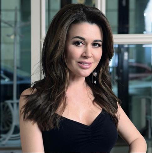 СМИ: для Заворотнюк изготовили специальную вакцину