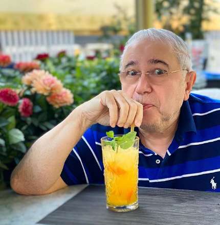 Евгений Петросян