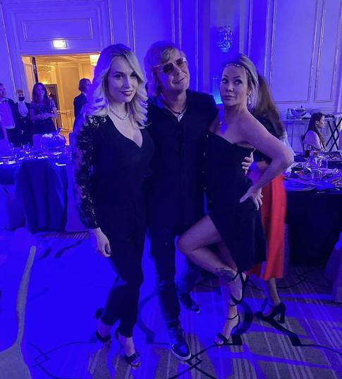 Порознь, но вместе: 5 российских звезд, которые дружат с бывшими