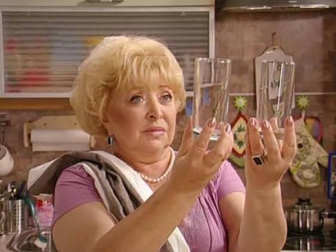 Коллега Клюева объяснила свое отсутствие на похоронах артиста