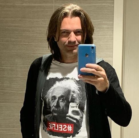 В Сети появилось новое фото Маликова с двухлетним сыном