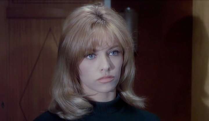 Натали Делон