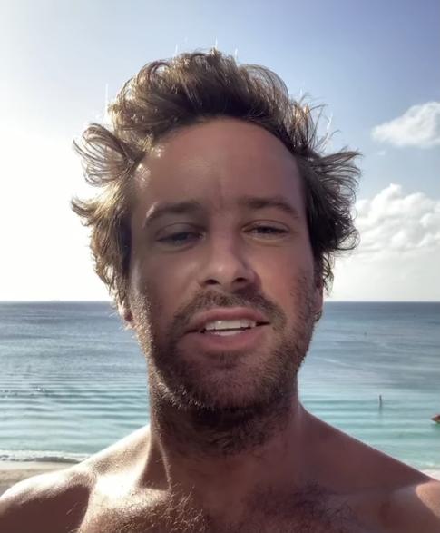 Обвиненный в каннибализме Арми Хаммер отказался от съемок в фильме