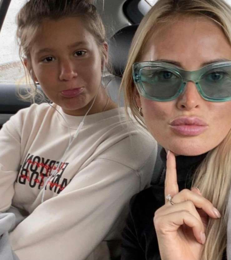 Новогодние каникулы Дана провела с дочерью Полиной