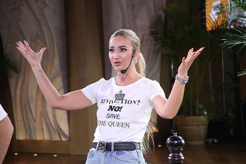 Лучшее за неделю: Якубовича проверили на болезнь Альцгеймера, Бузова нашла путь к сердцу мужчины с помощью ножа