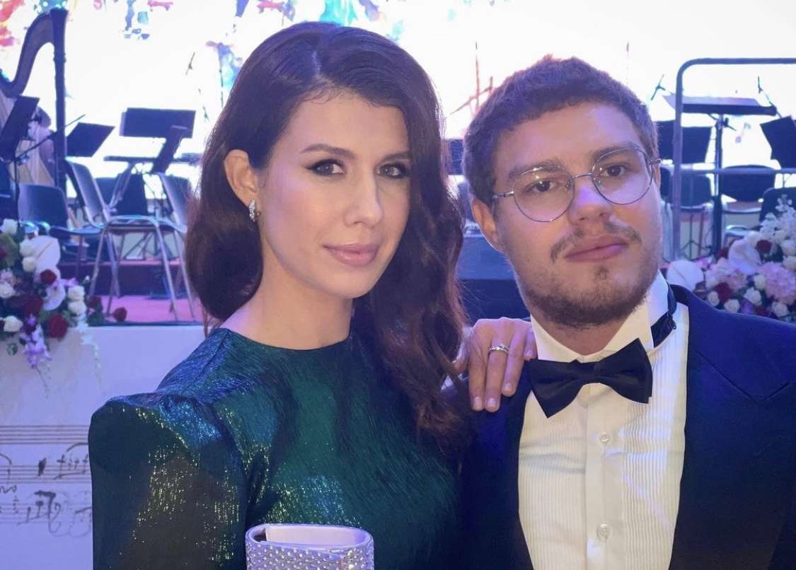 Антон Немцов с супругой Анной