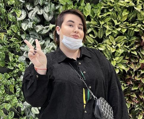 Звезде «Дома−2» Саше Черно сделали операцию в прямом эфире