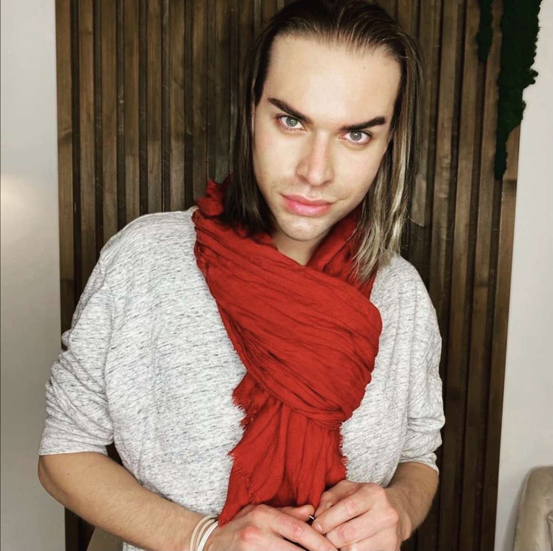 Гоген Солнцев