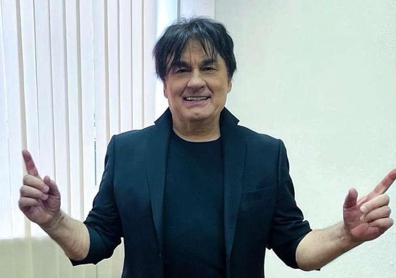 Александр Серов