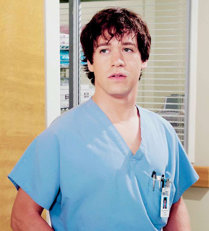 Теодор Реймонд Найт