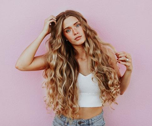 Шикарные локоны — это реально: что делать, если выпадают волосы