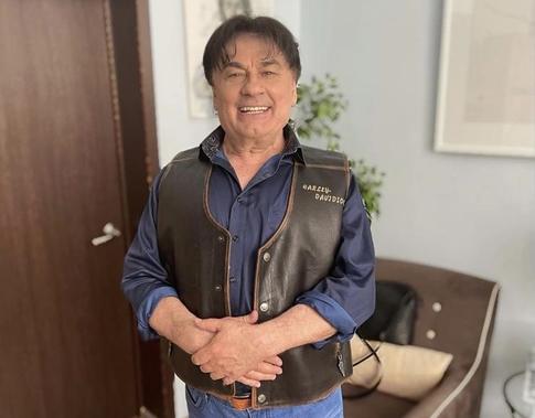 Александр Серов вернулся к работе