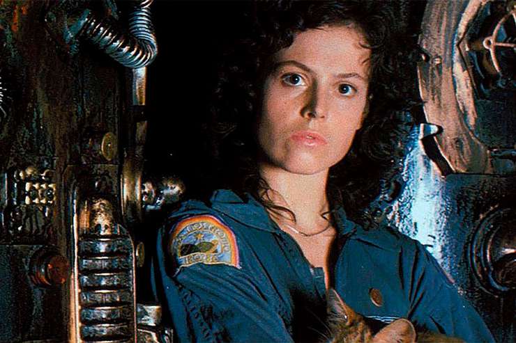 Сигурни Уивер