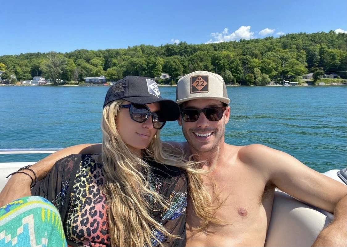 Пэрис Хилтон с Картером Реумом