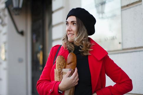 Самые удобные стрижки, которые будут сохранять форму под шапкой