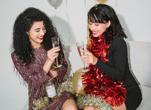 С какими знаками Зодиака лучше не встречать Новый год