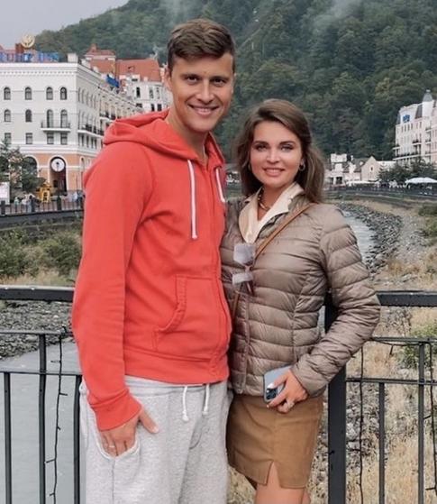 Беременная жена фигуриста Александра Энберта попала в реанимацию