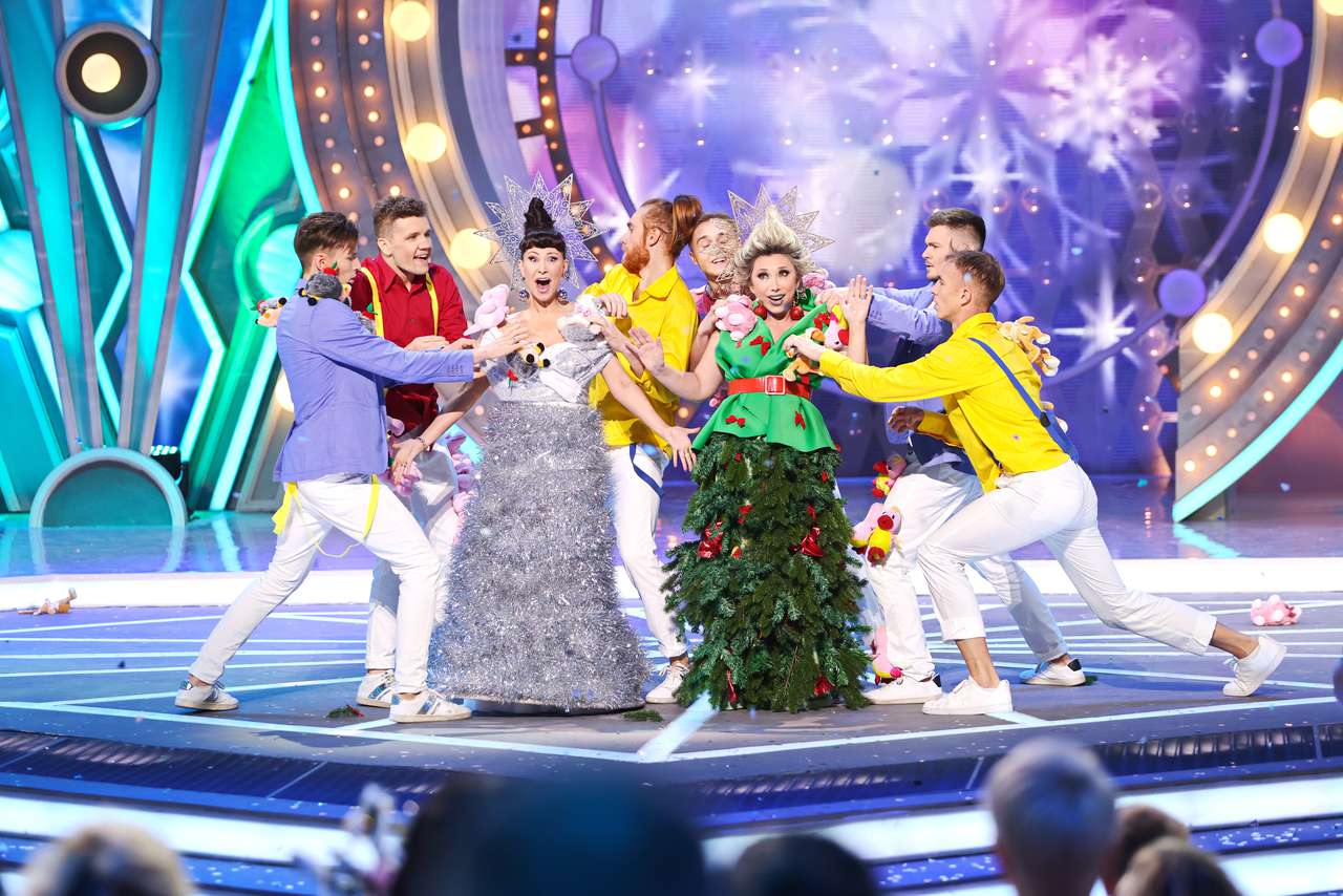 Нонна Гришаева и Елена Воробей в Новогоднем параде звезд