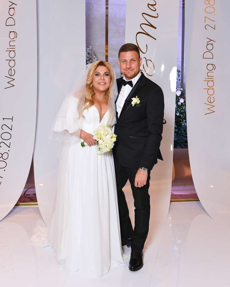 Марина Федункив и Стефано Маджи поженились летом этого года в день 50-летия артистки